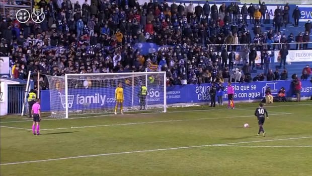 José Juan makes two penalty saves as Alcoyano knock Levante out